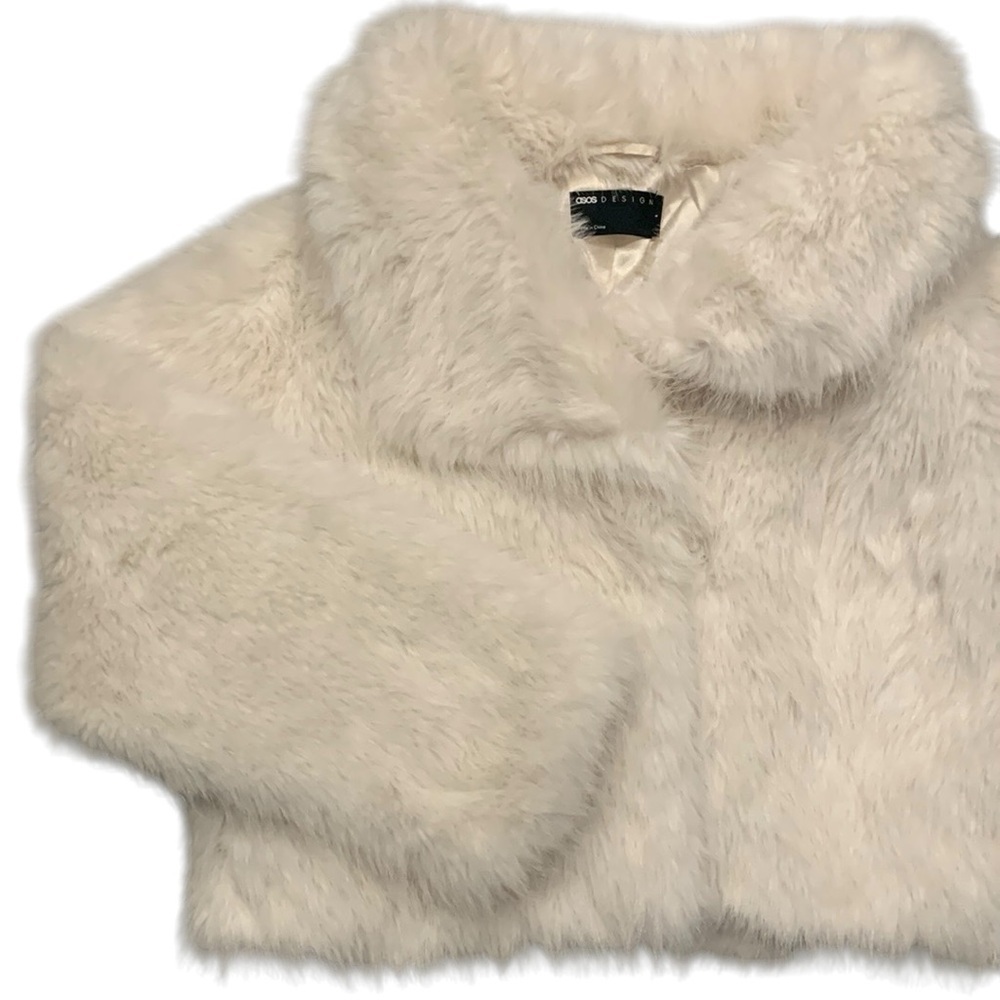 • ASOS faux fur white coat/jacket small - Picture 2 of 4